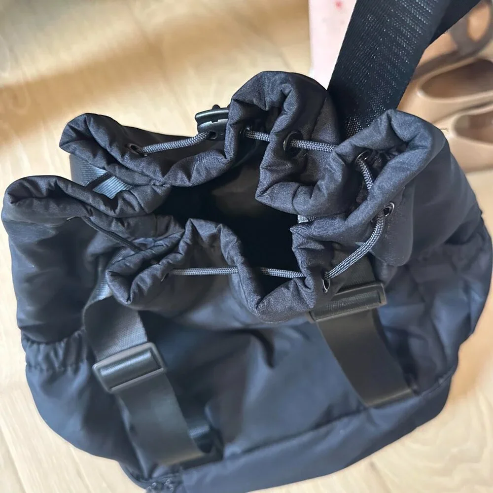 Beyond Yoga Convertible Gym Bag Athleisure Sporty Backpack